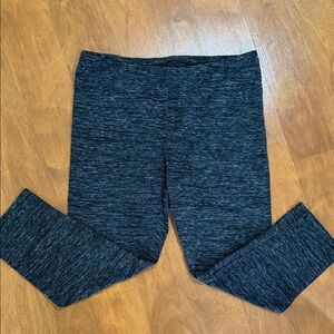 SO Women's Black Capris